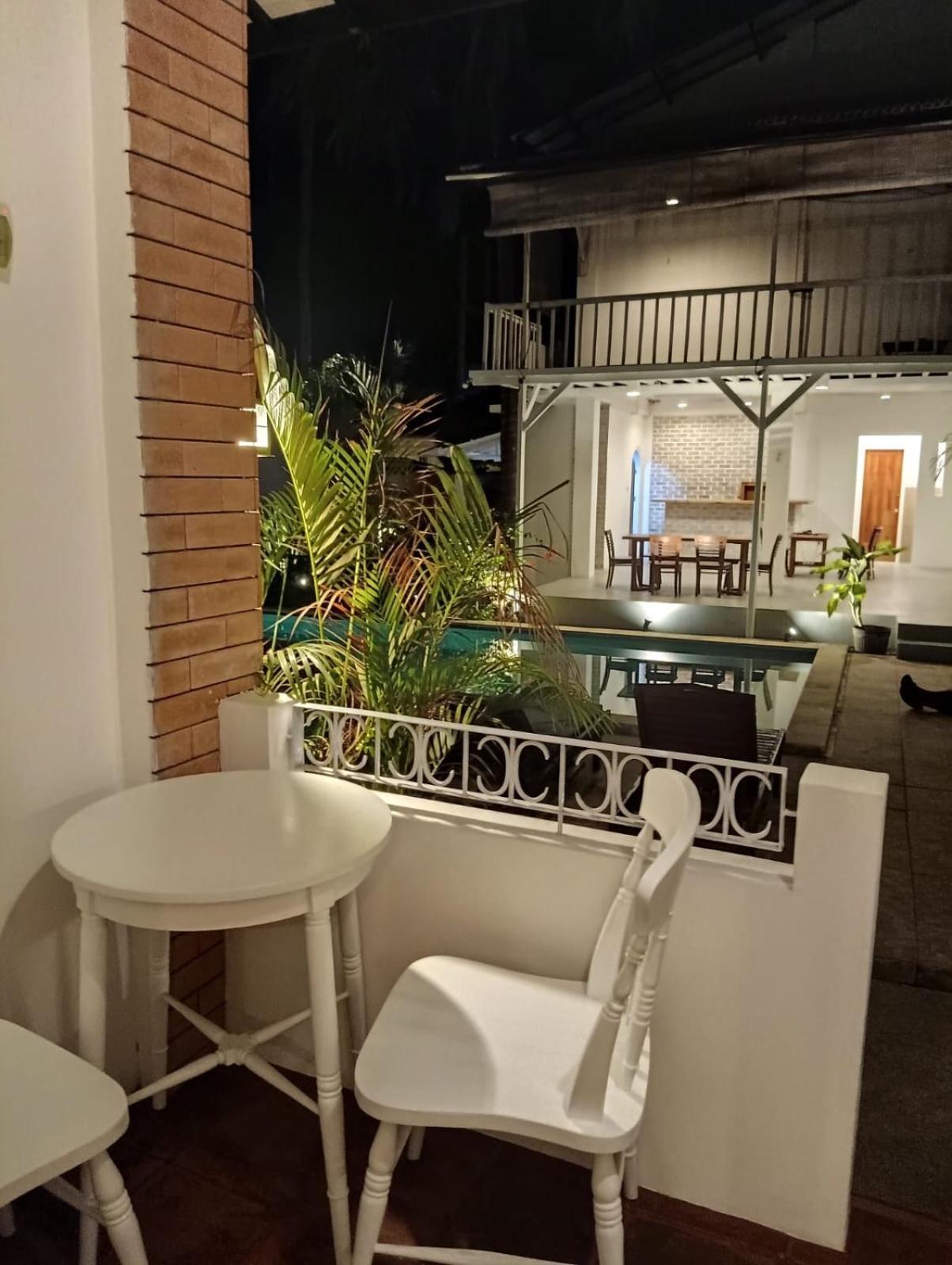 White Coconut Resort Gili Trawangan Exterior foto